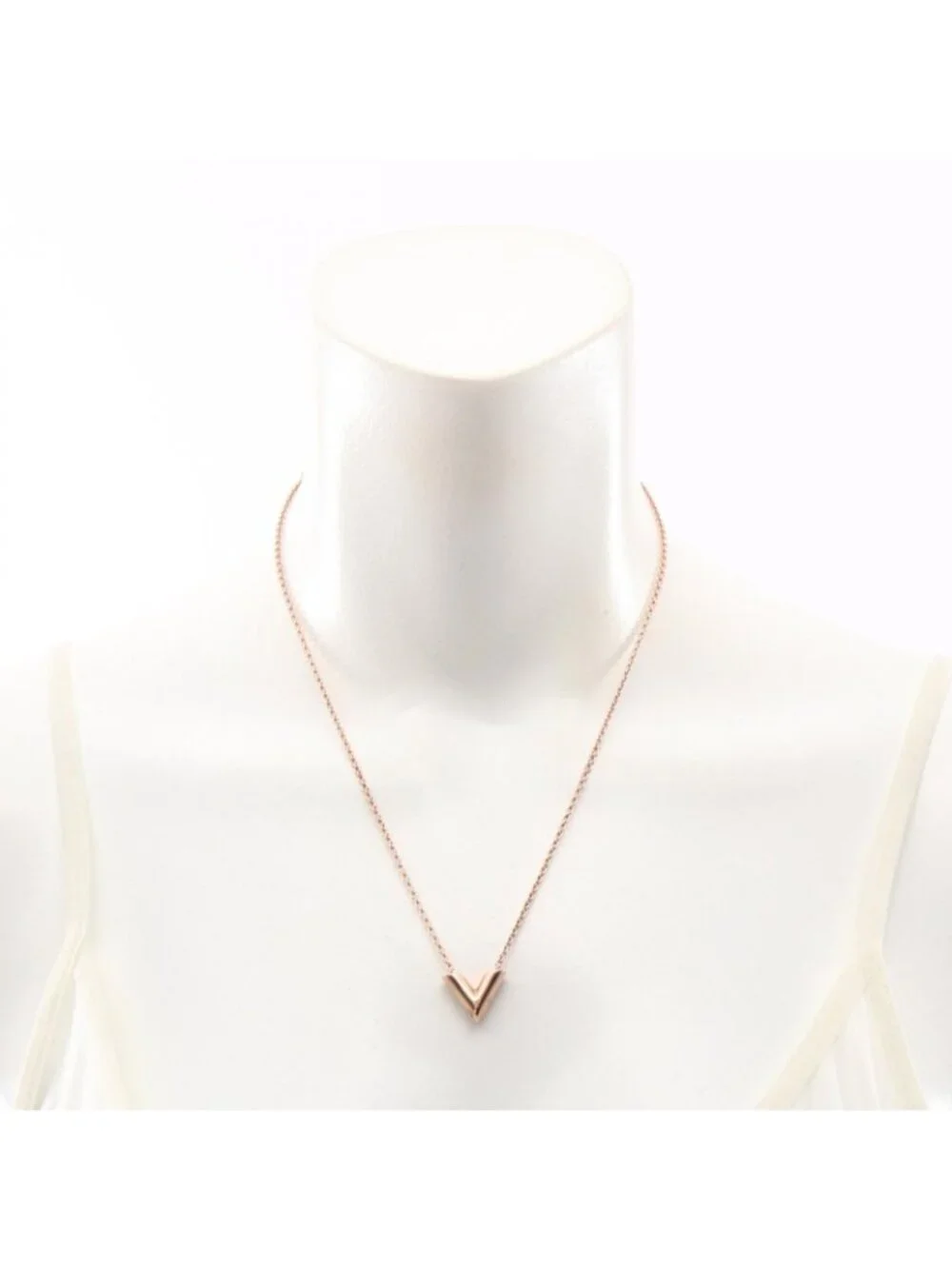 Louis Vuitton Necklace Essential